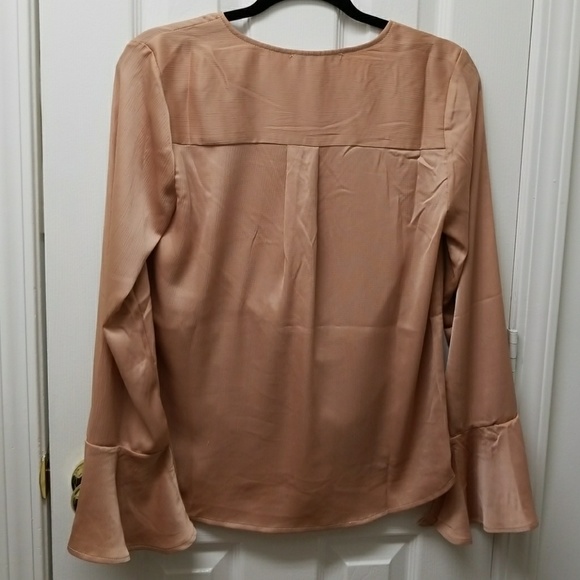 Twisted Blouse!! - Picture 6 of 7